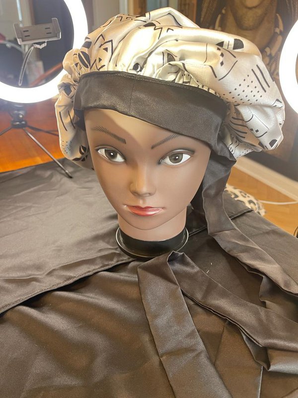 Mama Theresa's Satin Sleeping Cap per Afro -Locken - Polka Dot Bogolan Print