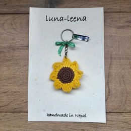 Luna-Leena keychain sunflower yellow - bag charm - organic cotton - hand crocheted in Nepal