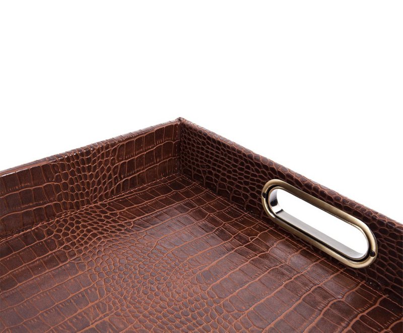Plateau rectangulaire avec poignées en laiton crocodile marron clair