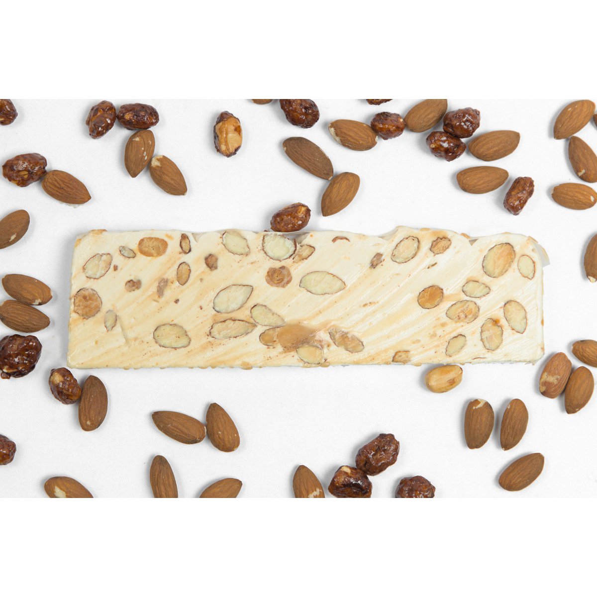 Turrón con miel, almendras y chouchou (barra de 100g)