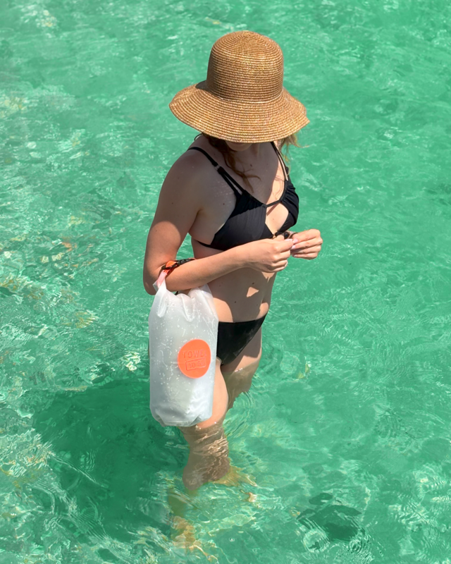 TOALLA TO GO Roll N Go Bolsa Seca 5L | Bolsa de surf transparente impermeable para piscina y playa | Naranja