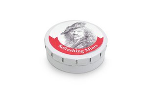 Pepermuntblikje, Leunend op een steen, Rembrandt