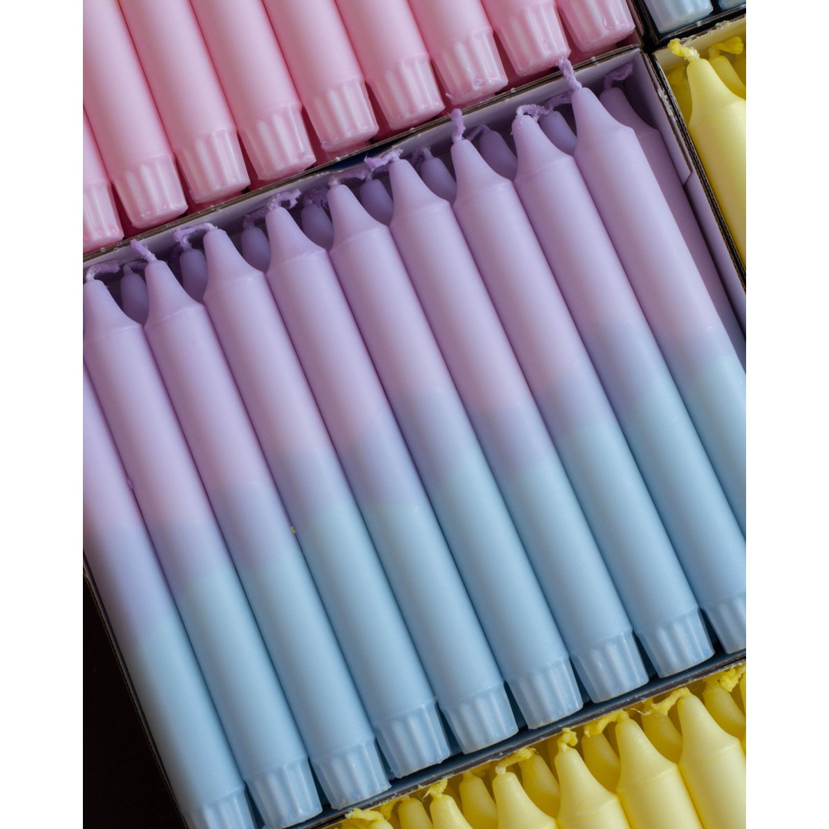 Taper kaarsen - twee/kleurig pastel