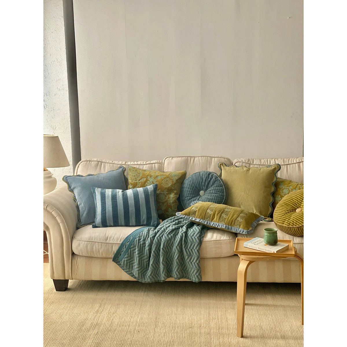 Kussenhoes | Mirage Scallop zachtblauwe kussenhoes van Sanctuary Living