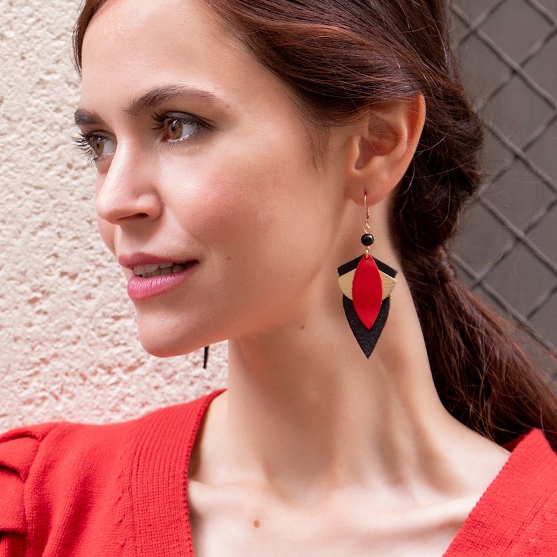 GRAND LOTUS red earrings