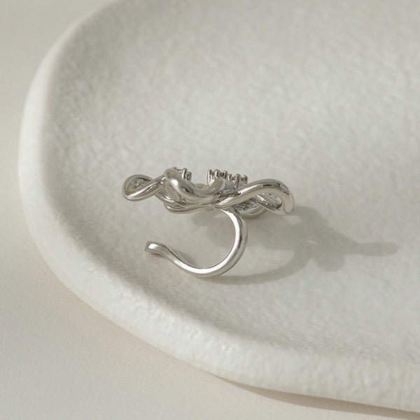 Elegante polsino per orecchie con fiore scintillante: pezzo unico