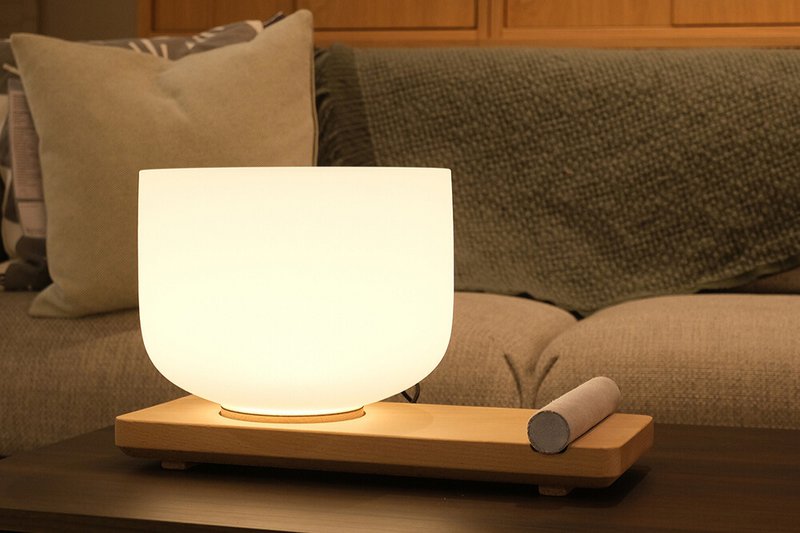 ZENLUMEN med 8'' + 10'' syngeskål - Bordlampen til afslapning og fokus