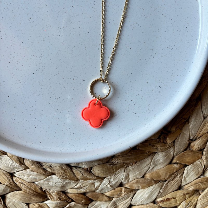 Citrus Clover Necklace – Orange Four-Leaf Clover Necklace