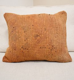 Poufs & Pillows