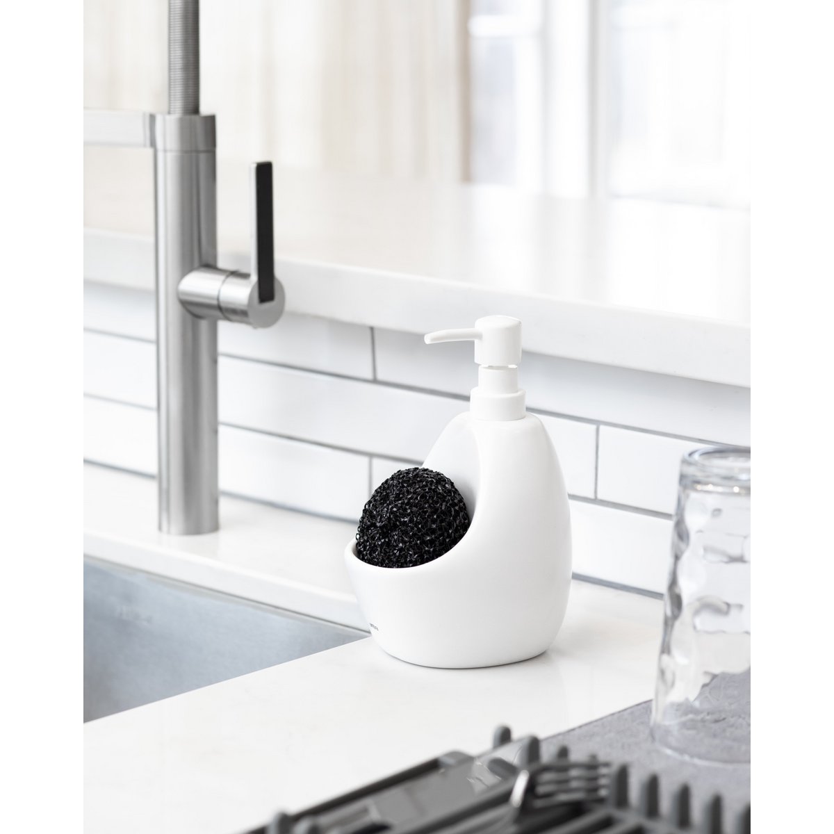 Joey Soap Pump & Scrubby