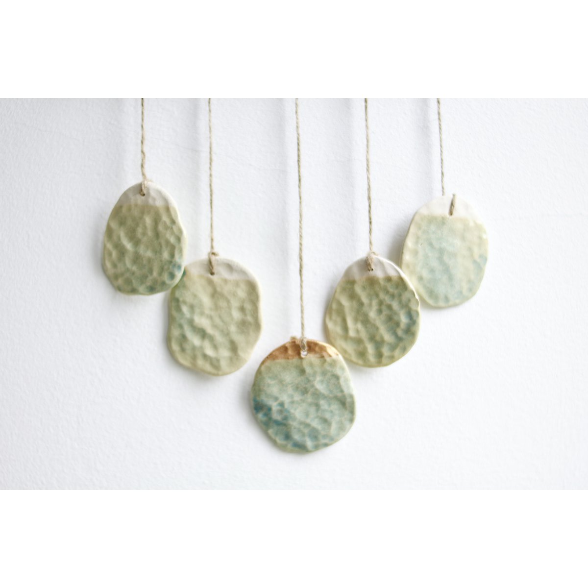 Bohemian wall hanger made of ceramic