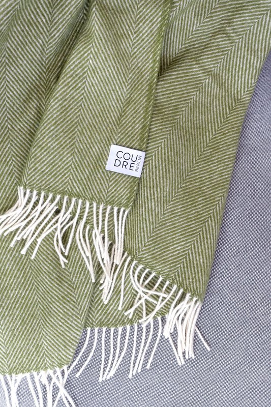 Wool blanket / cuddly blanket herringbone moss