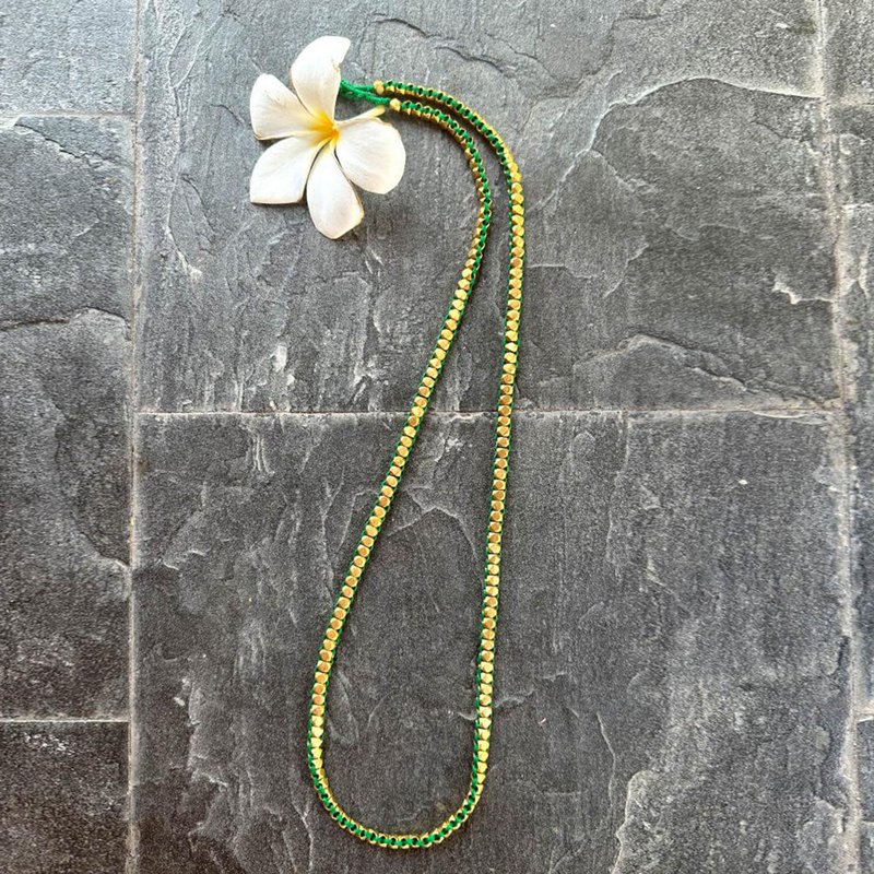 collar Dokra hecho a mano "Solid Love"