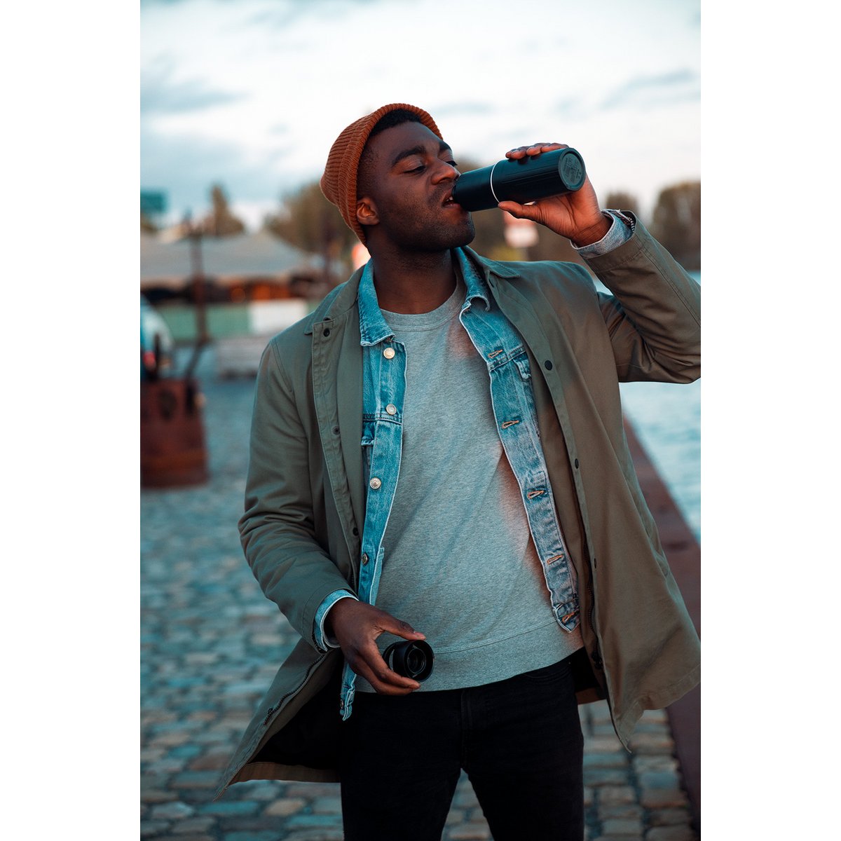 BE O bottle - Onyx Black