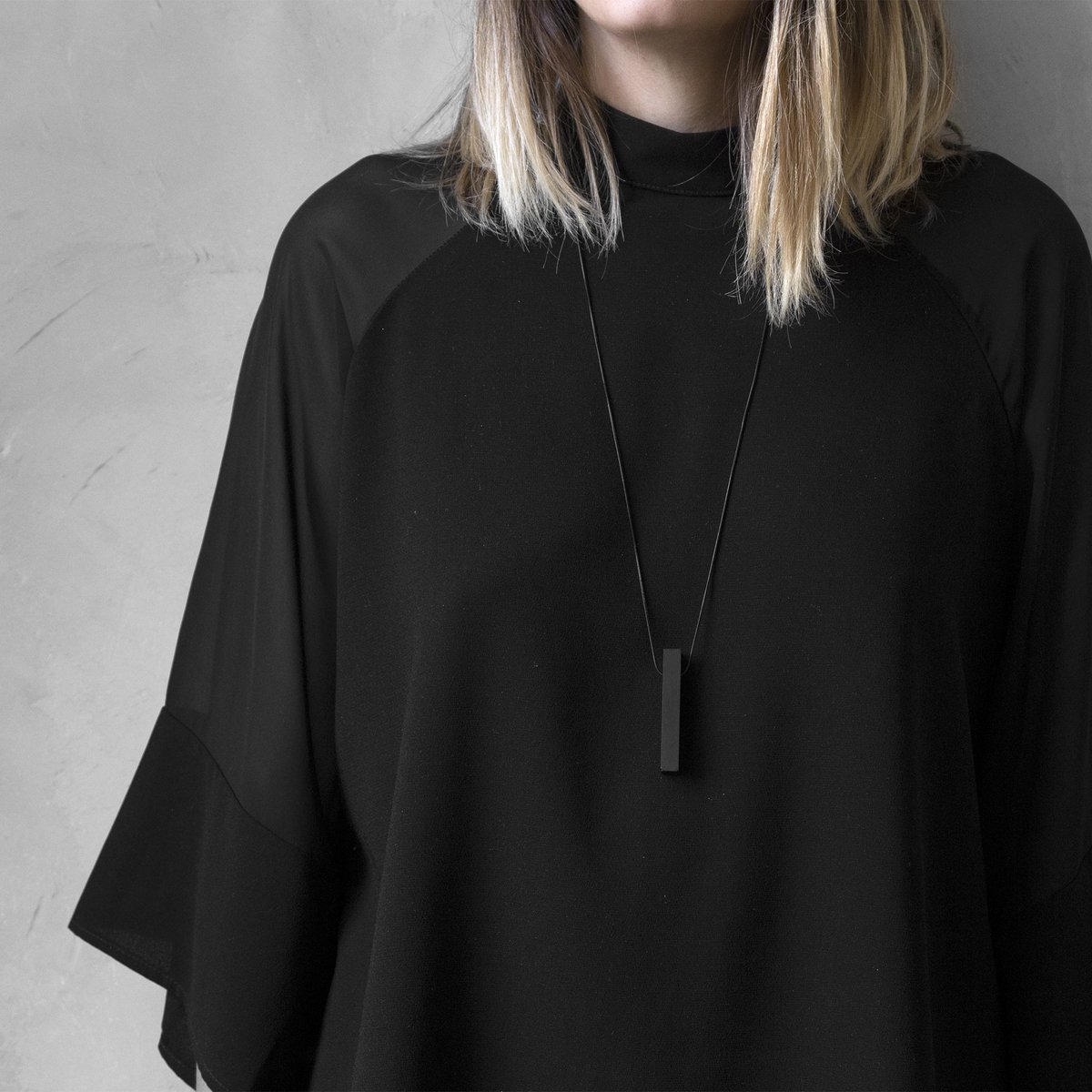 MODULOQUATTRO - Collar minimalista contemporáneo