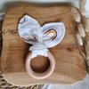 Beißring aus Holz mit weichen Hasenohren 15cm - Weiß / Regenbogen