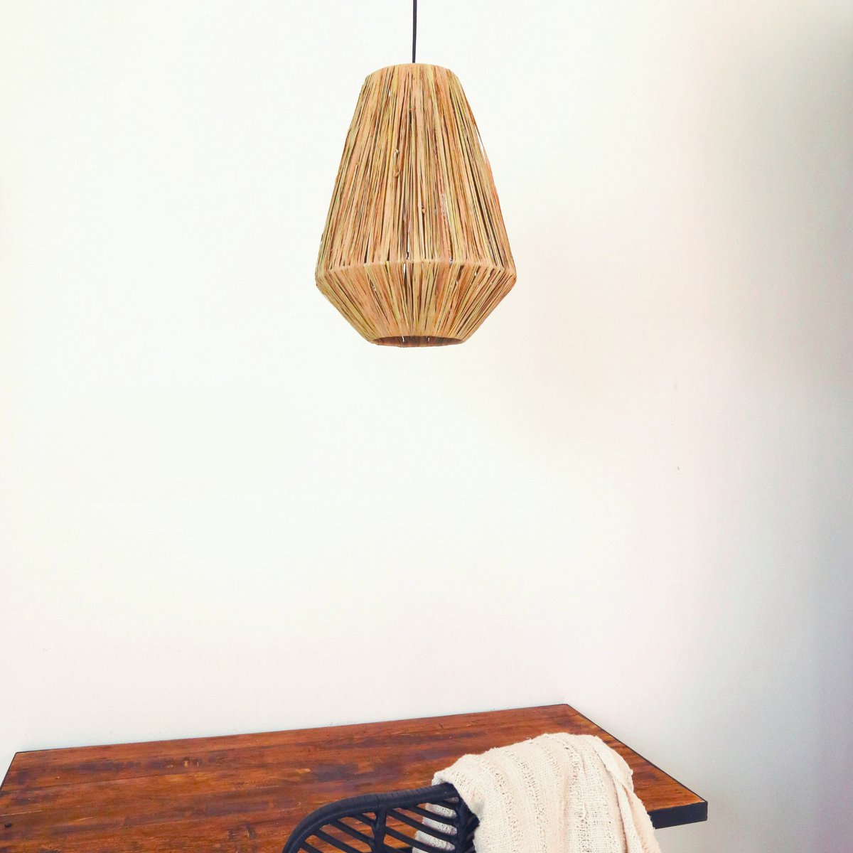 Klosz Lampa sufitowa okrągła ENDAH wykonana z rafii