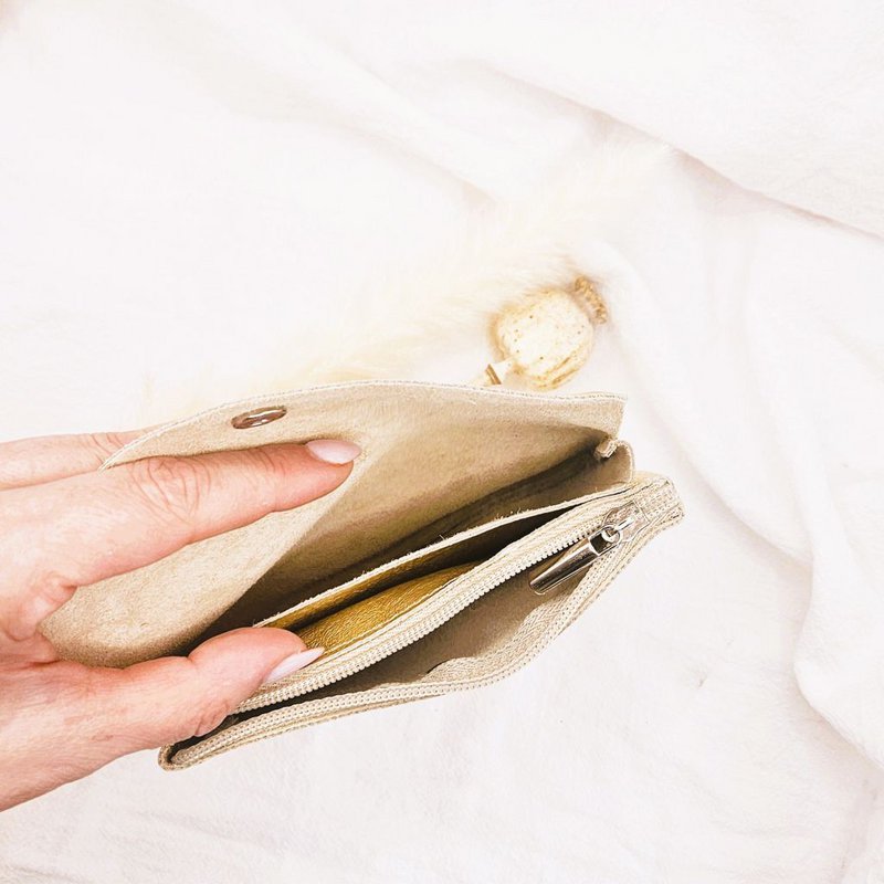 wallet gold