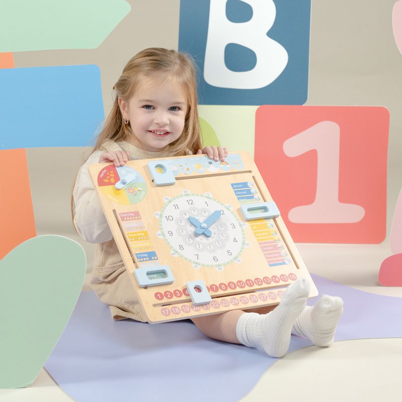 Wooden Calendar Clock