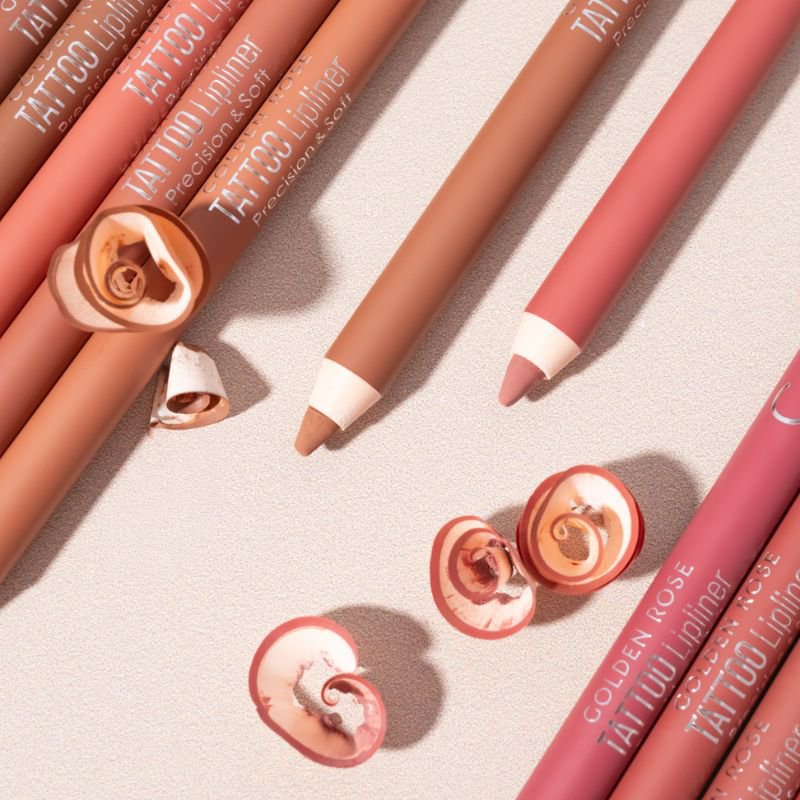 Crayon à lèvres pour tatouage