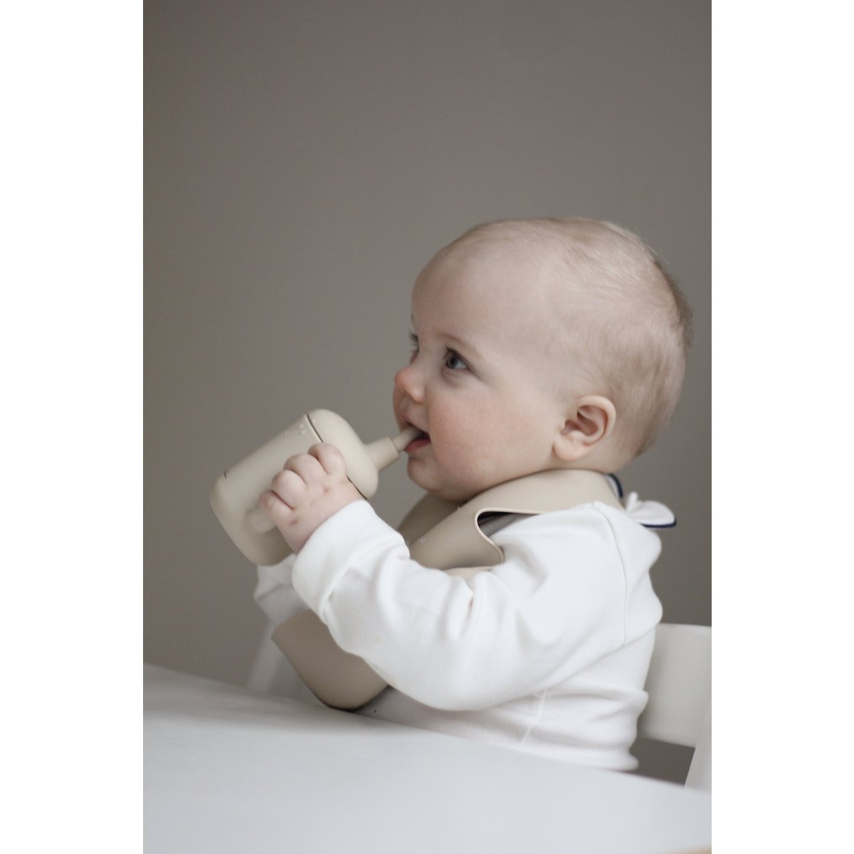 Silicone bib - Oyster Beige