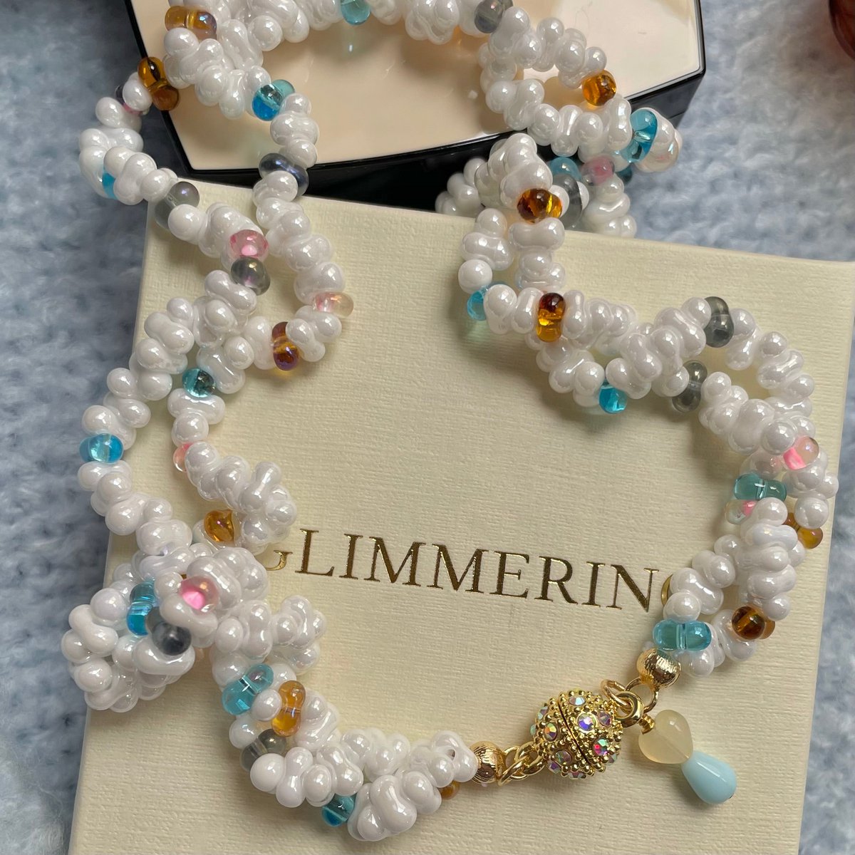 White crystal beads necklace asthetic, gold plated clasp 