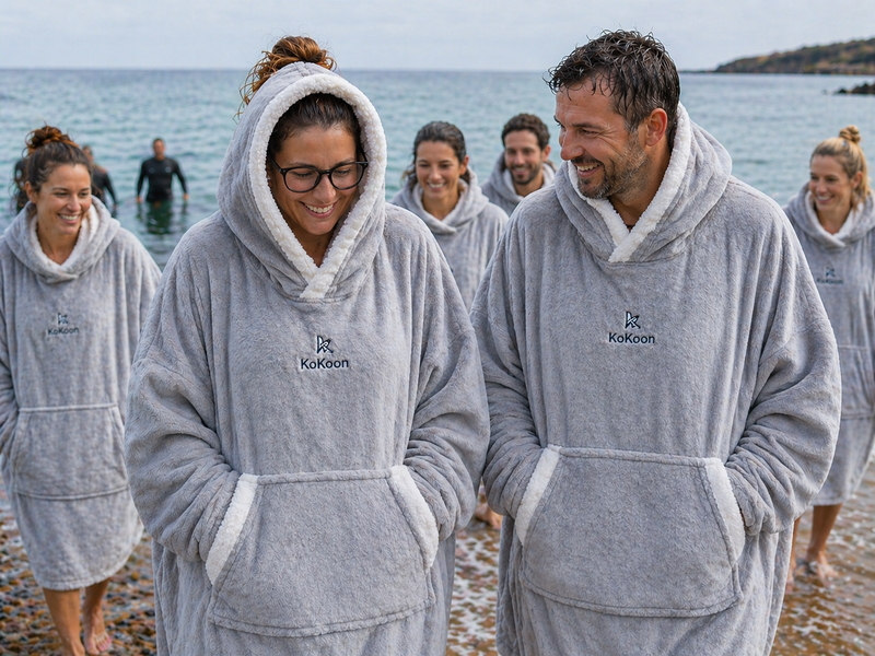 KoKoon sportponcho met capuchon - uitgang zwembad - onmiddellijke warmte na het zwemmen - ultrazacht - ideaal voor aquatische centra, aqua-wandelen - universele maat
