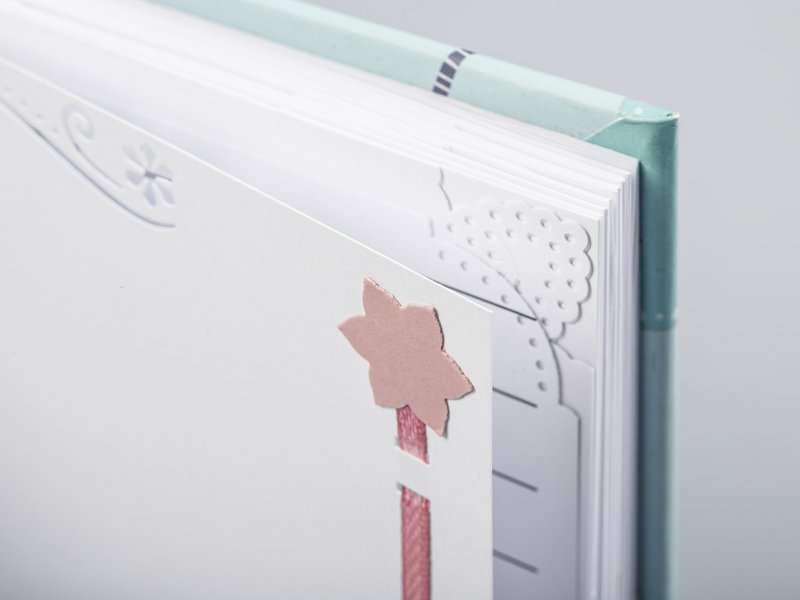 Rosa Luxus-Wellness-Geschenkbox: Magnolie