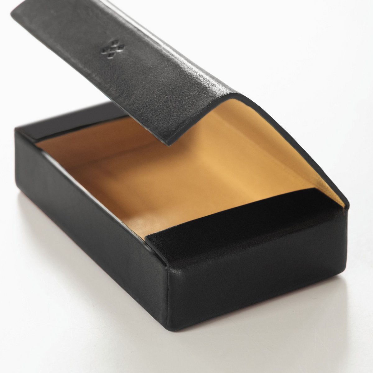 LGNDR Leather Case ETWEE Short