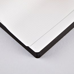 Exprimez-vous - Graphique L | Carnet A5+ | Journal pointillé | Points de 3,5 mm | 256 pages numérotées | Papier Premium 120g | cuir recyclé | produit de manière durable en Allemagne