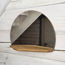 Ręcznie wykonane lustro ścienne z funkcjonalną drewnianą półką inspirowaną górami