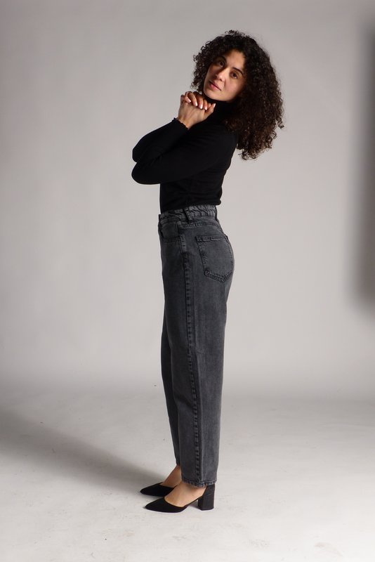 Mom-jeans til kvinder - emblematisk for 80'erne