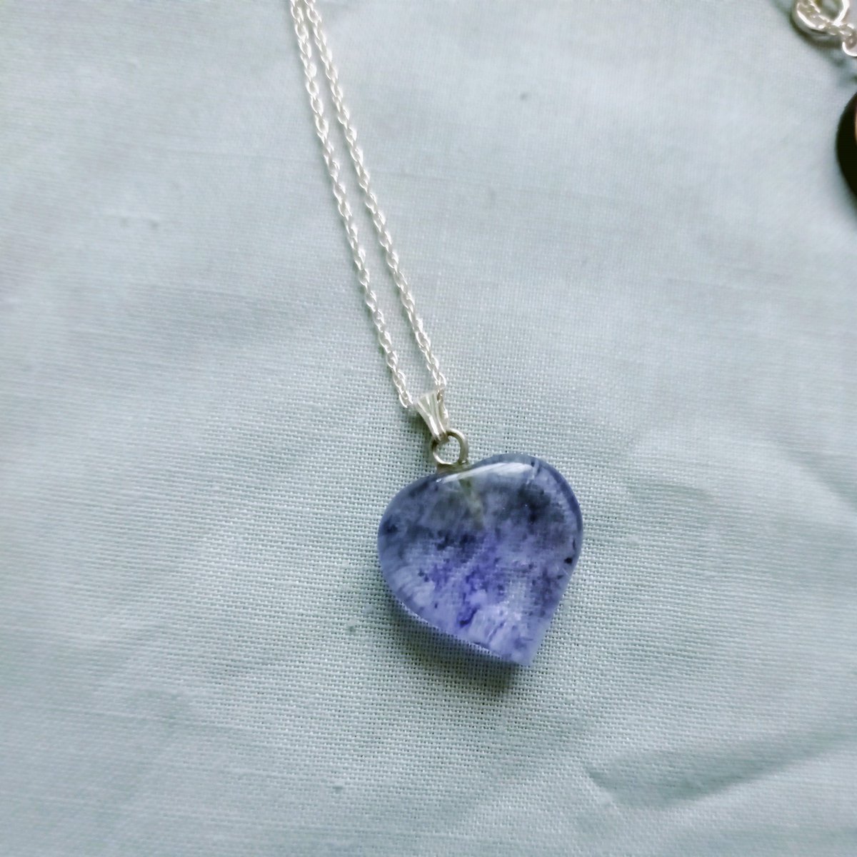 Blaue Quarz-Halskette, Blaubeerquarz-Edelstein, Edelstein-Anhänger-Halskette auf 925er Sterlingsilber