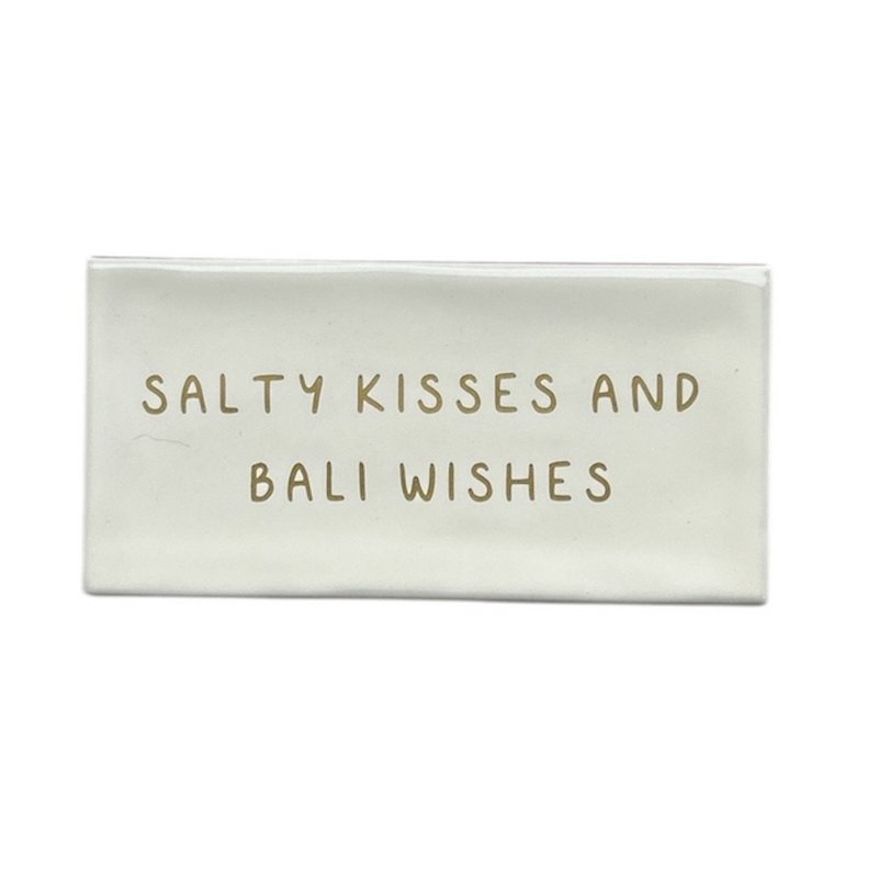 Tegel Salty Kisses