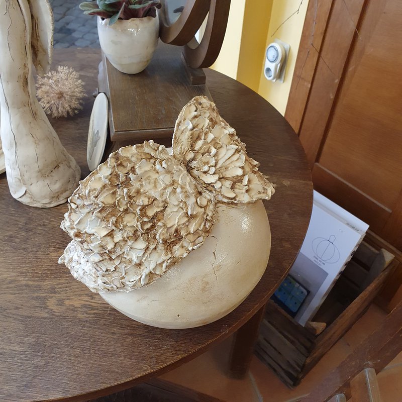 Grave decoration, ceramic, ball, D= approx. 18 cm, ceramic ball, wings attached, unique, frost-proof decoration, handwork, gift, grave decoration