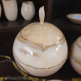 Vaso coperto, scatola, H= 12 cm, P= 11 cm, esemplare unico, fatto a mano