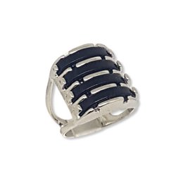 Bague à quatre pierres précieuses