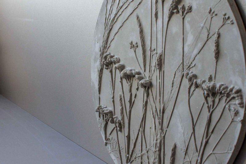 Round wall relief Floresta