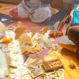 Guirlande coeur Luna-Leena - or - L182cm - papier écologique - fait main au Népal