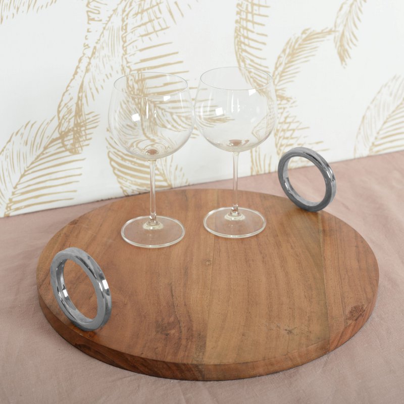 ROUND WOODEN TRAY WITH SILVER HANDLE 38X38X11CM