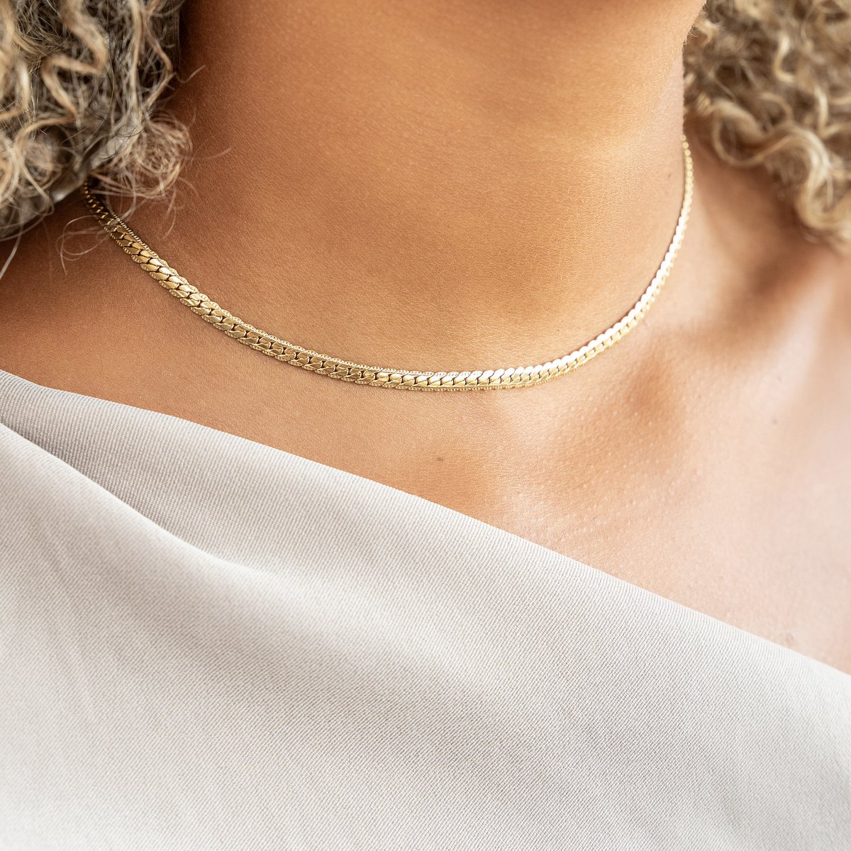 Collier basique chaîne grasse