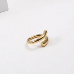 Fable - Ausgefallener Nagel-Statement-Ring