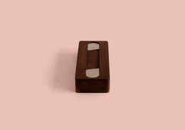 De Socialbox (Walnut wood)