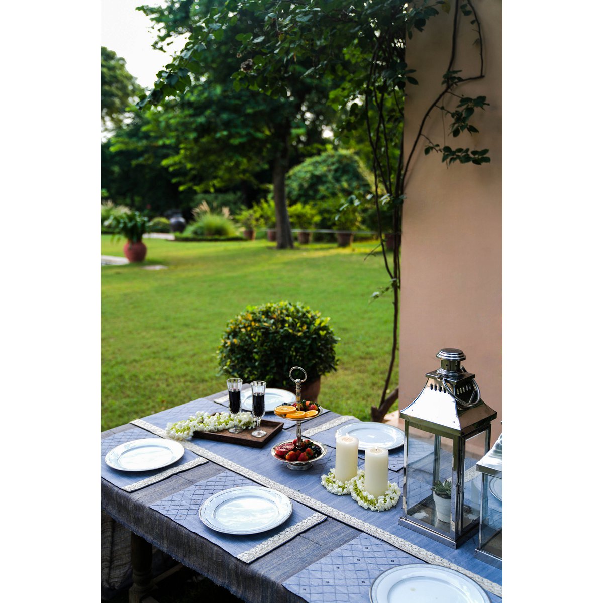 Dupion Silk Hand-Embroidered Table Runner With 6 Table Mats - Blue