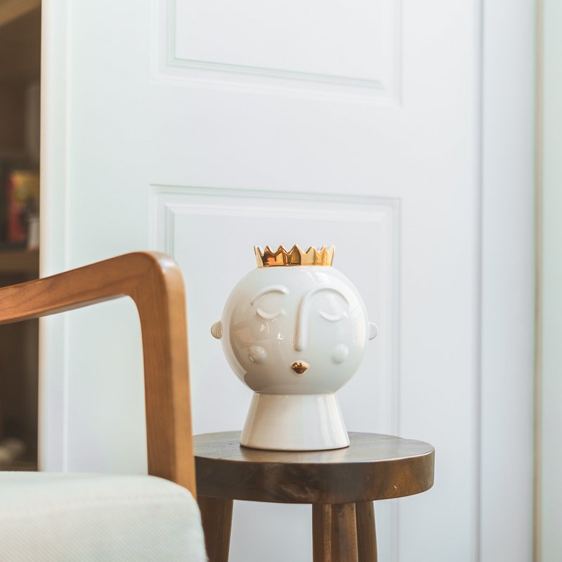 Royalty Vase