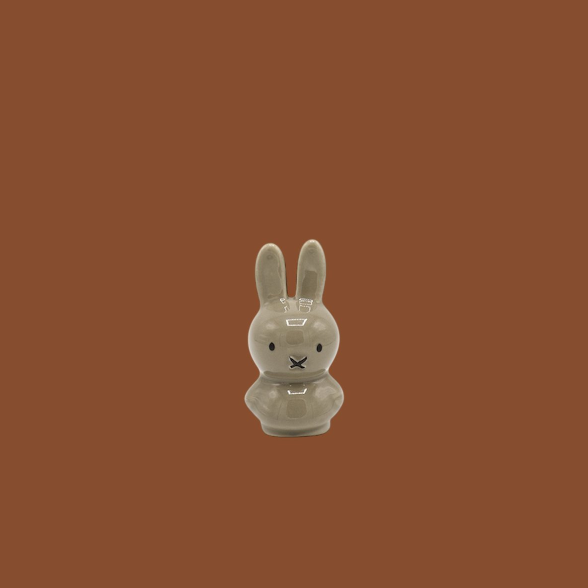 Mini Miffy, GRÅ