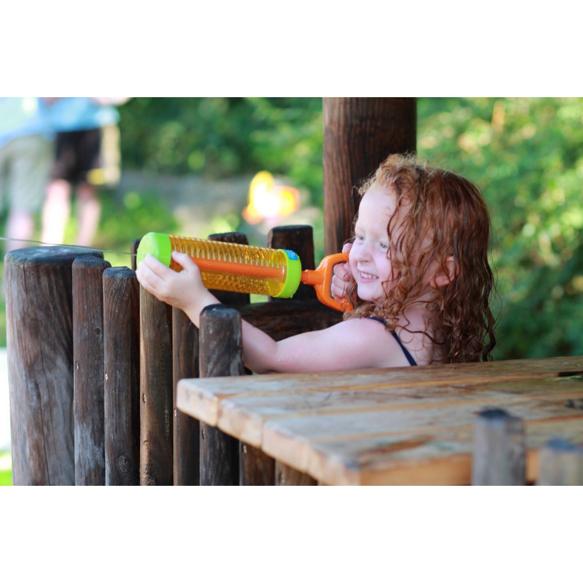 Pistolet na wodę Water Shooter 30 cm, rozpyla do 12 m, 3 kolory różne