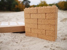 Ai giocattoli ecologici di Jungle Bricks realizzati in sughero