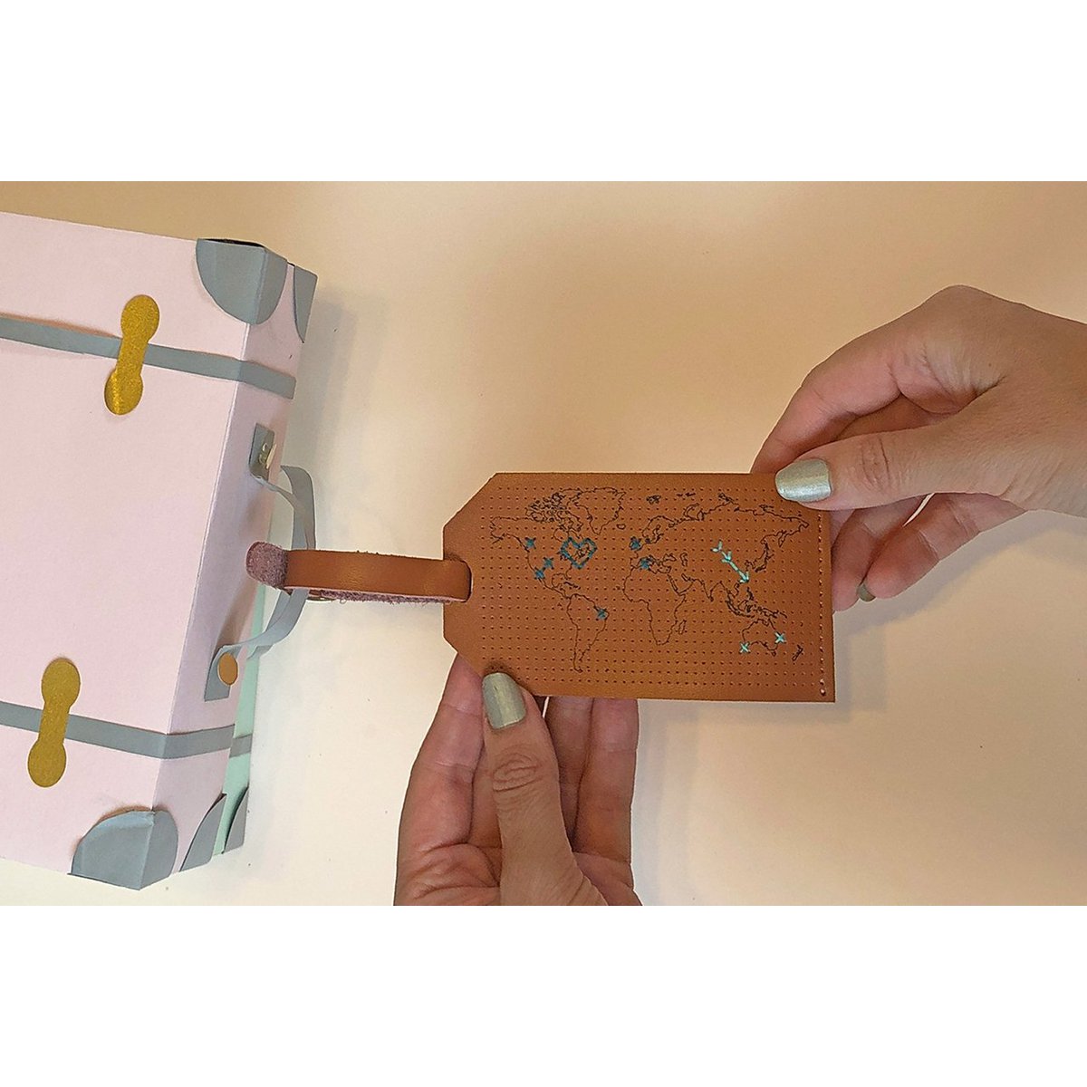 Étiquette à Bagage Stitch Map - Marron