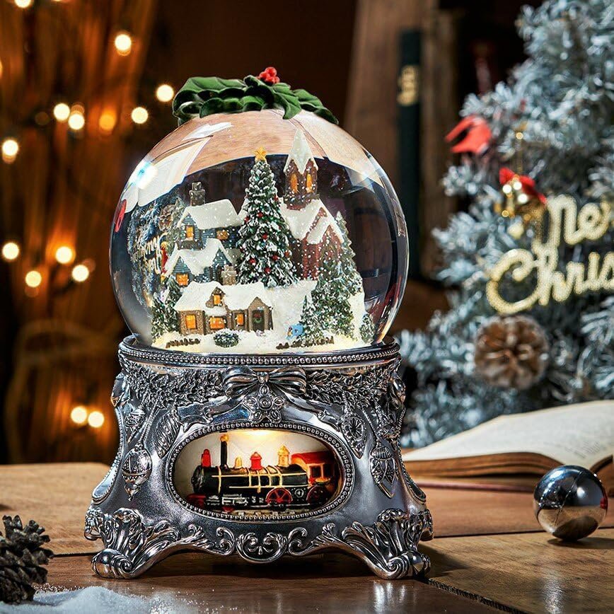 Prächtige Schneekugel „Christmas Story“ mit Musik und Beleuchtung, automatischer Schneesturm